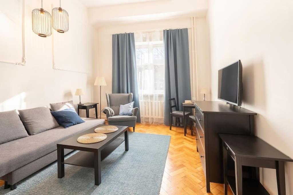 Wyjatkowy Apartament Na Rynku วรอตซวาฟ ภายนอก รูปภาพ