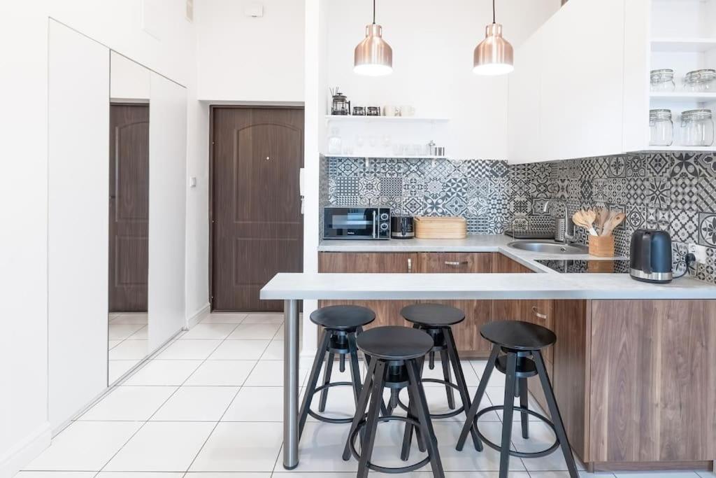 Wyjatkowy Apartament Na Rynku วรอตซวาฟ ภายนอก รูปภาพ